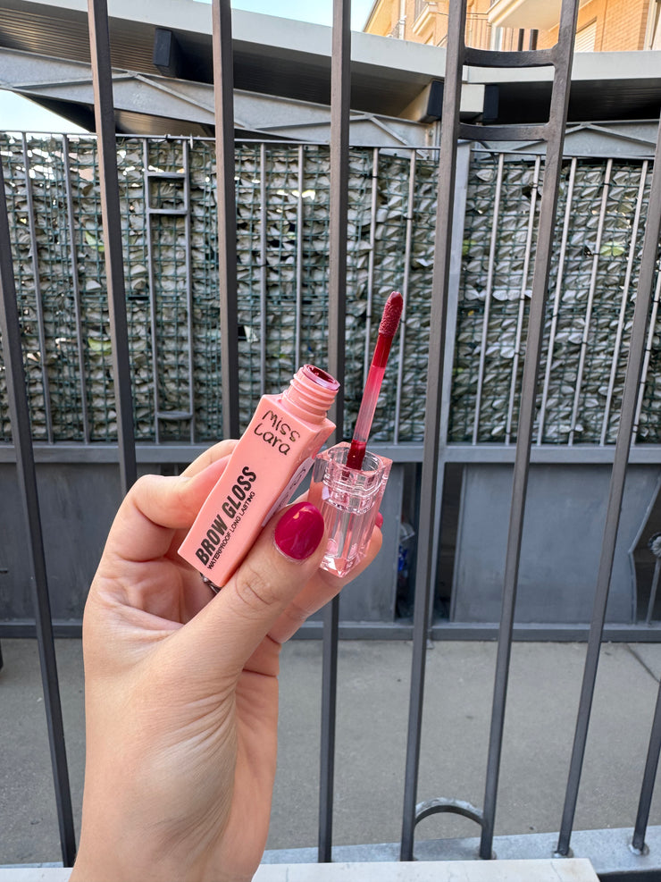LIP GLOSS
